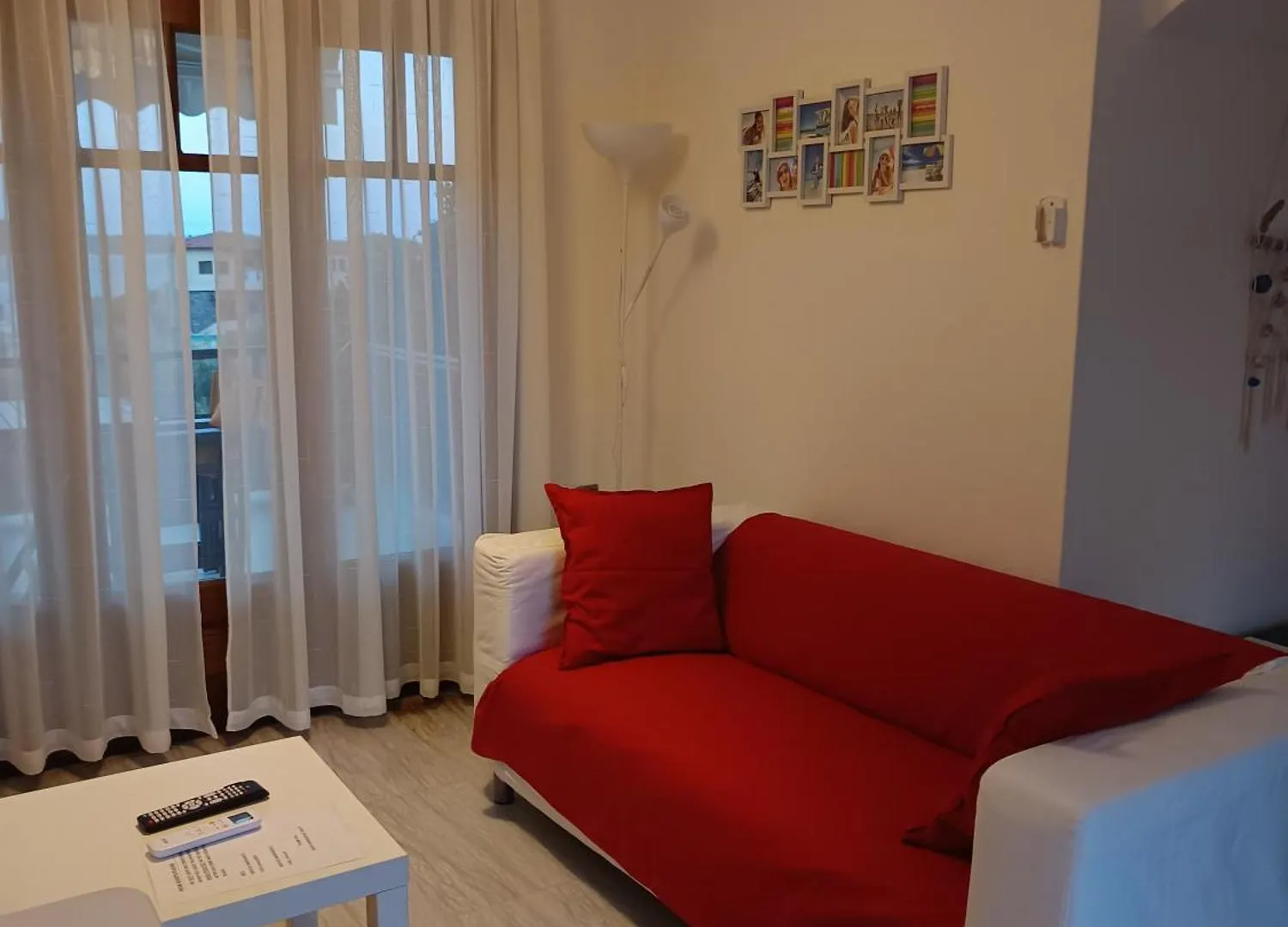 Sirocco Seaview Apartments 依诺罗达